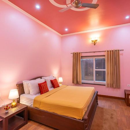 Stayvista At Maple Farms With Pool, Bbq & Bonfire Sohna Экстерьер фото