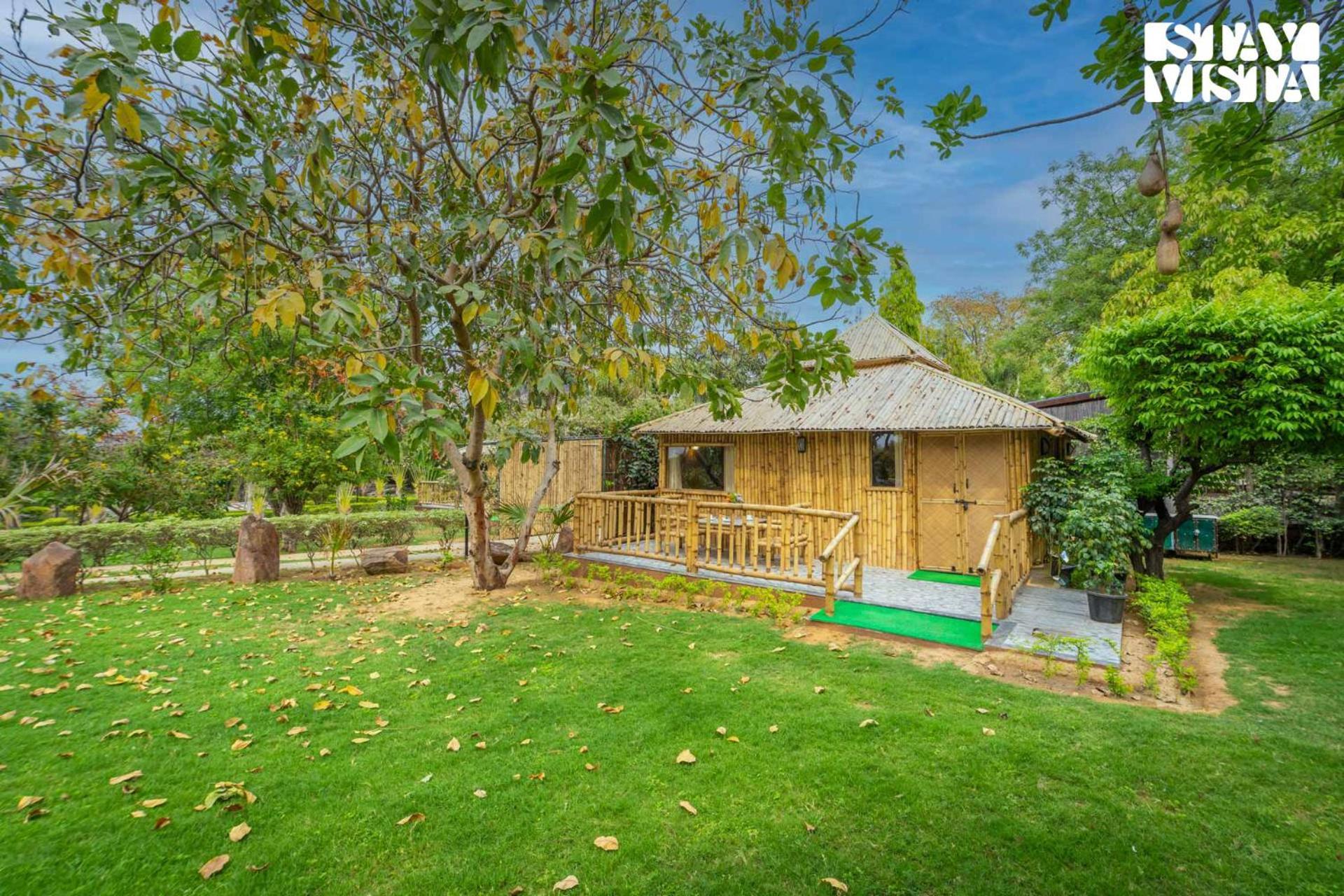 Stayvista At Maple Farms With Pool, Bbq & Bonfire Sohna Экстерьер фото